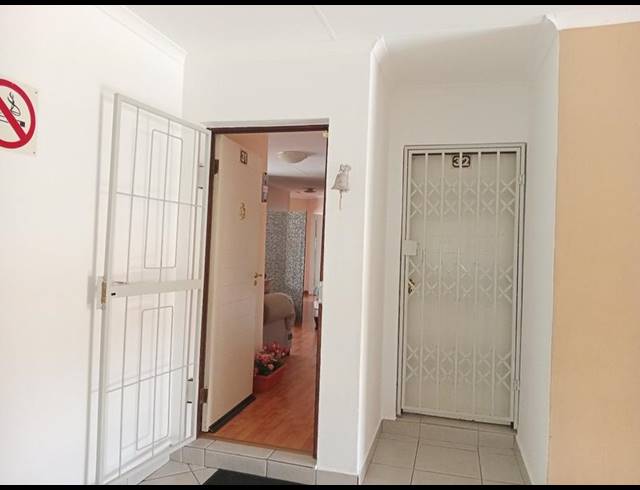 2 BEDROOM TOWNHOUSE FOR SALE IN RANDPOORT